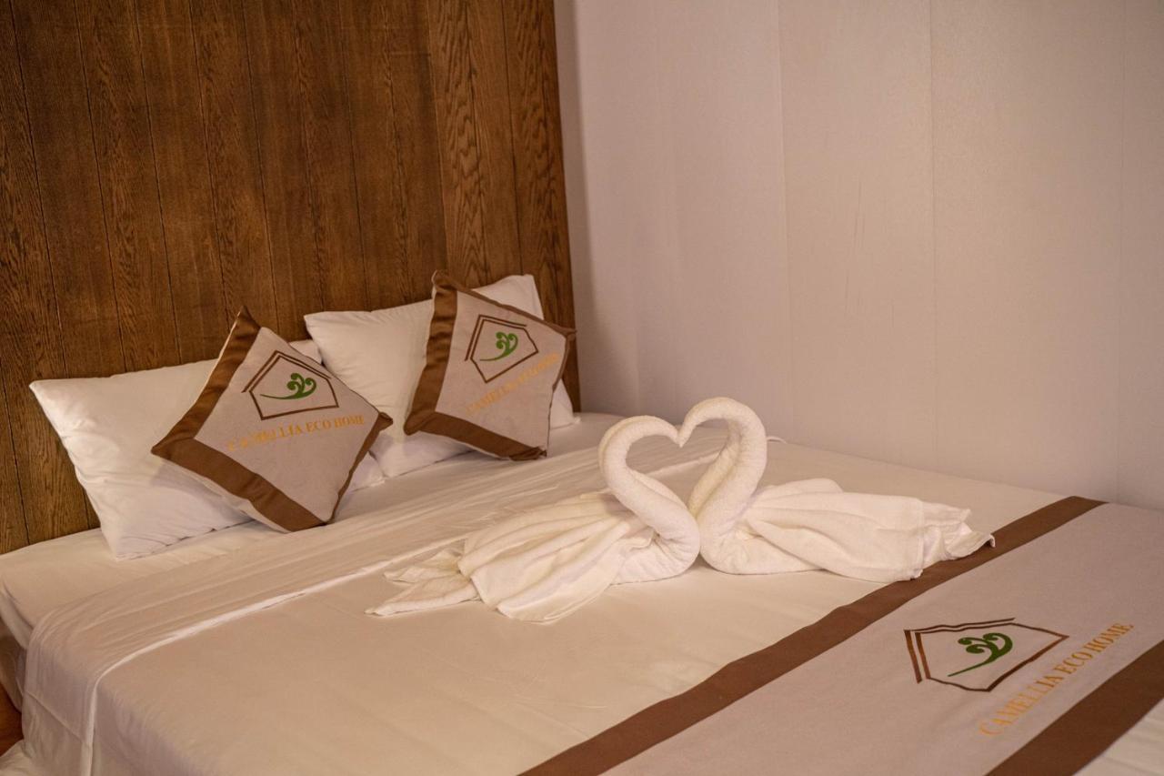 Camellia Eco Home &Tra My Restaurant Нин Бин Екстериор снимка