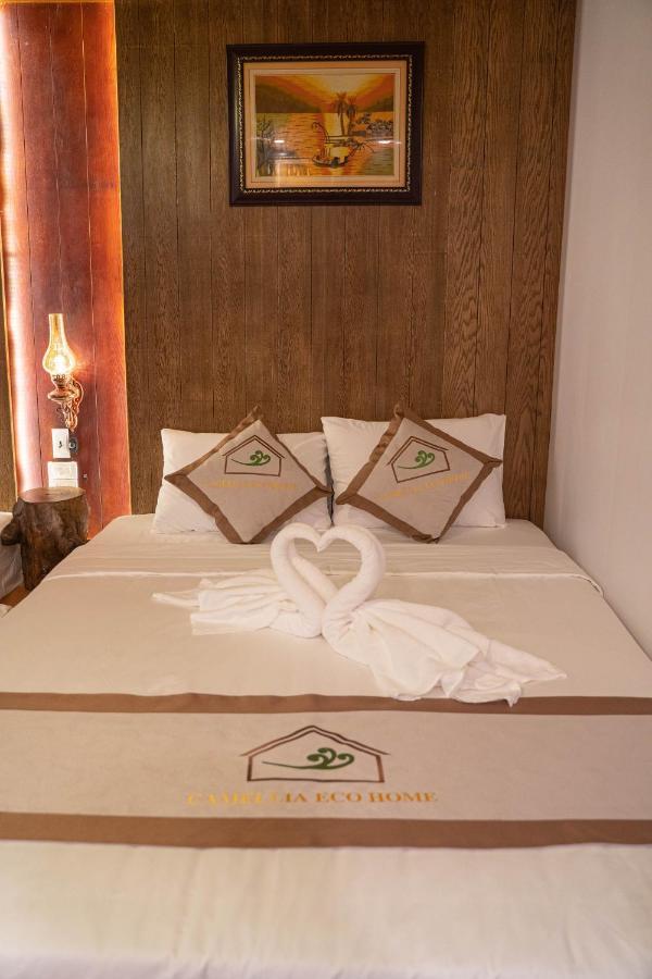 Camellia Eco Home &Tra My Restaurant Нин Бин Екстериор снимка