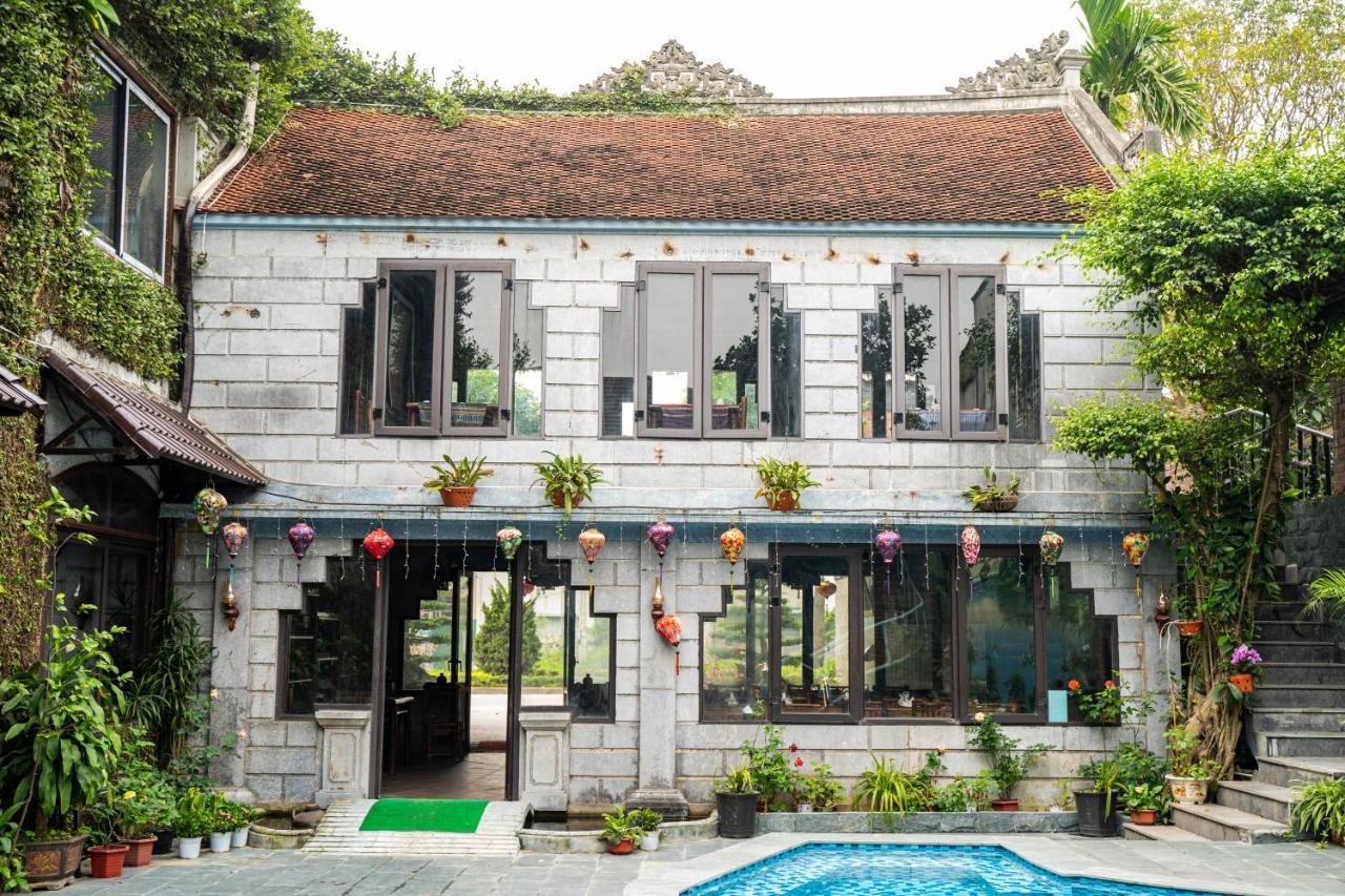 Camellia Eco Home &Tra My Restaurant Нин Бин Екстериор снимка
