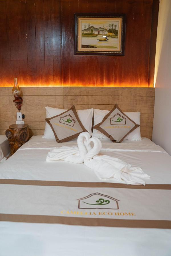 Camellia Eco Home &Tra My Restaurant Нин Бин Екстериор снимка