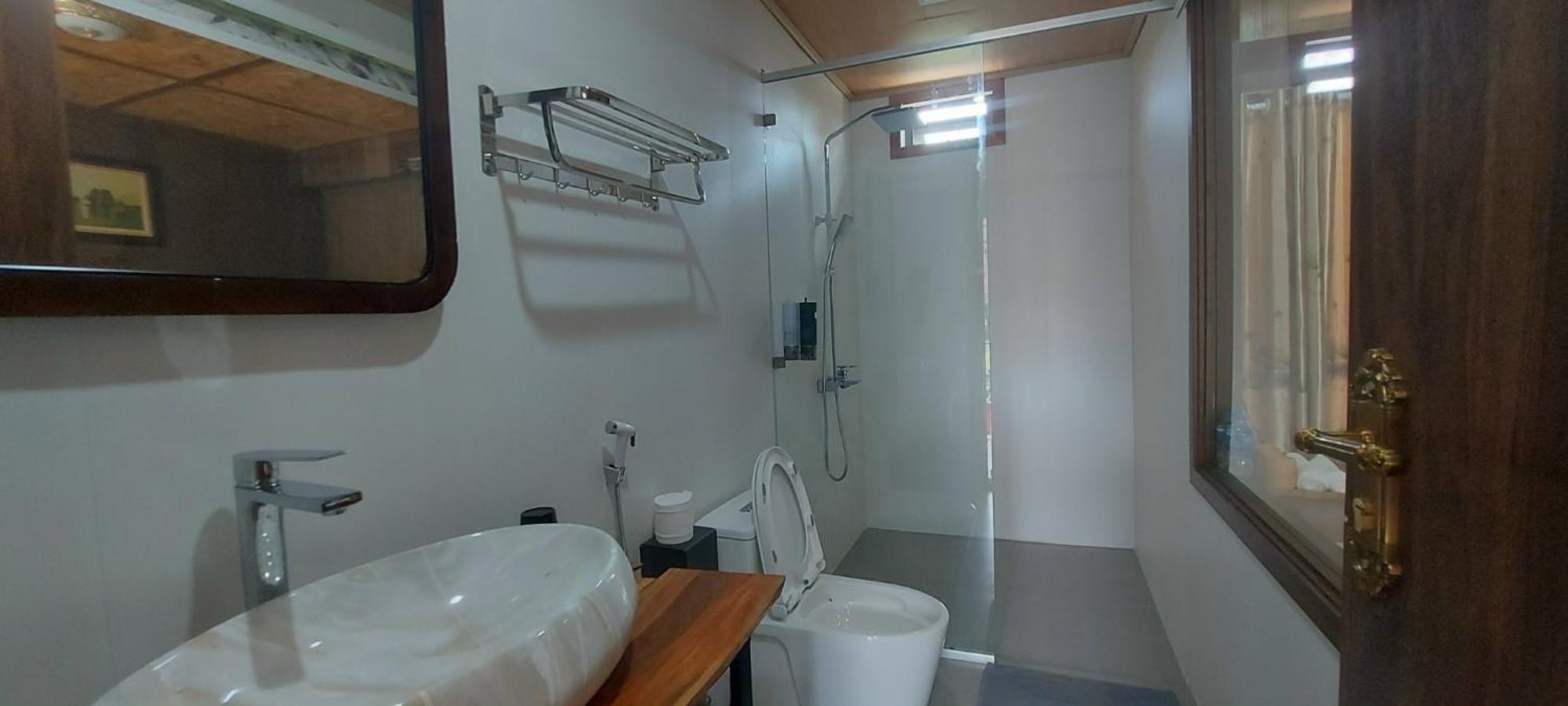 Camellia Eco Home &Tra My Restaurant Нин Бин Екстериор снимка